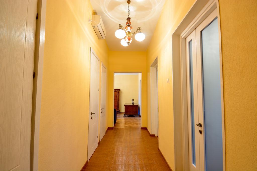 Gio'S Apartment ティビリシ エクステリア 写真