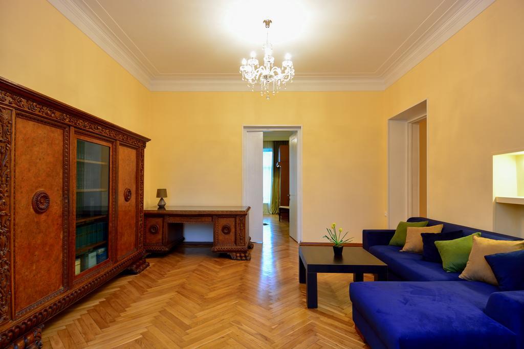 Gio'S Apartment ティビリシ エクステリア 写真