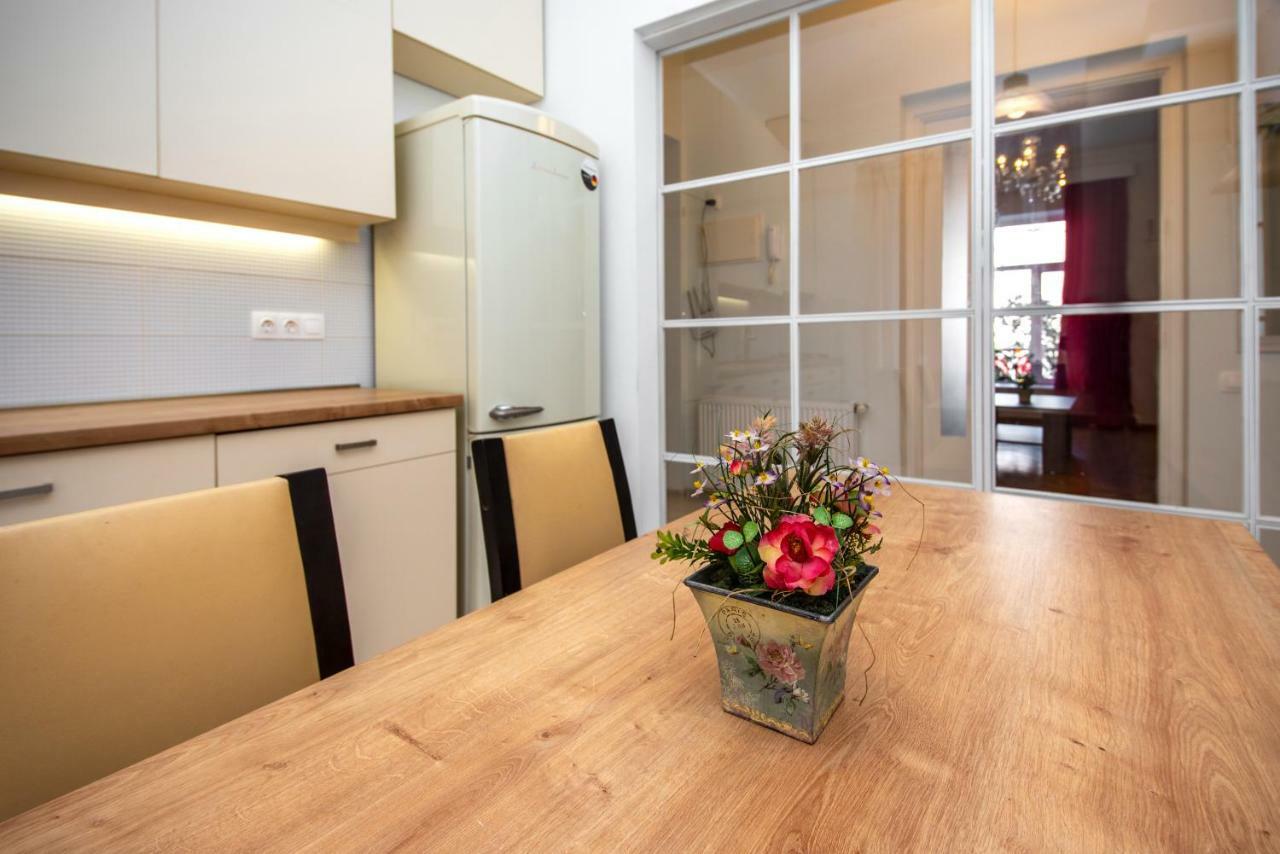 Gio'S Apartment ティビリシ エクステリア 写真