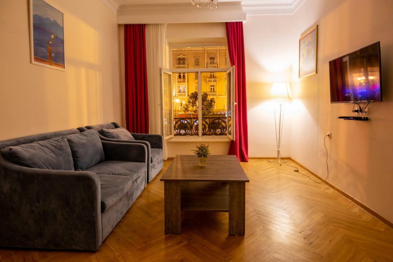 Gio'S Apartment ティビリシ エクステリア 写真